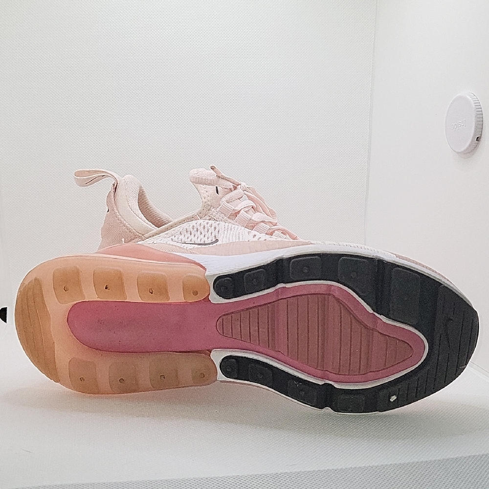 Nike Pink and White Air Max 270 Sneakers (Rare Color) - Picture 3 of 14